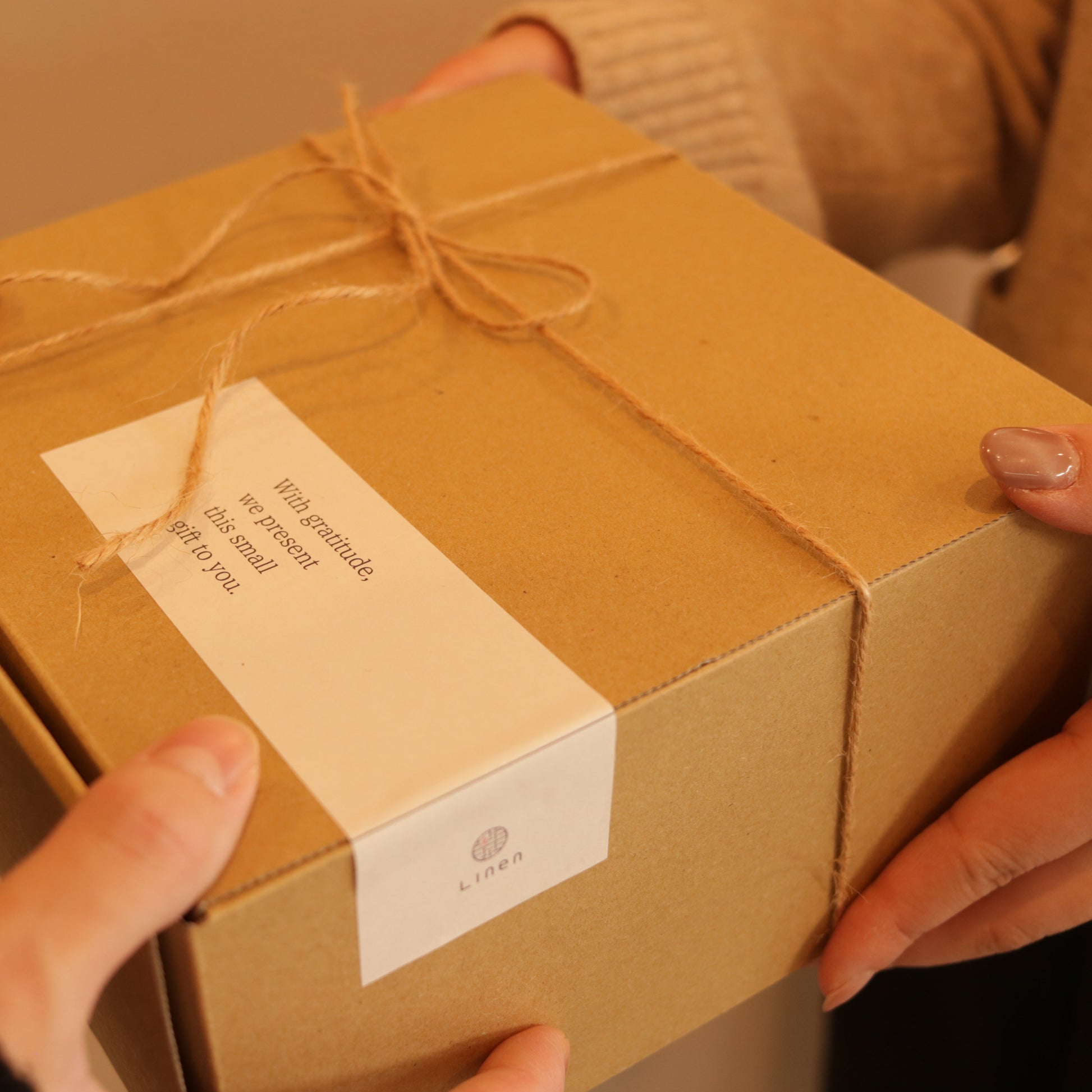 ギフトボックス（ドリップバック10個入り 中〜深煎り2種）